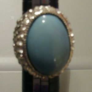 Women's fashion ring